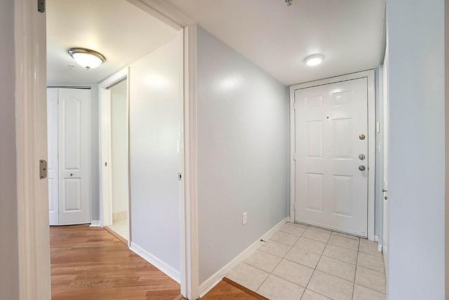 100 Crestwood Court N 113, Royal Palm Beach, FL 33411