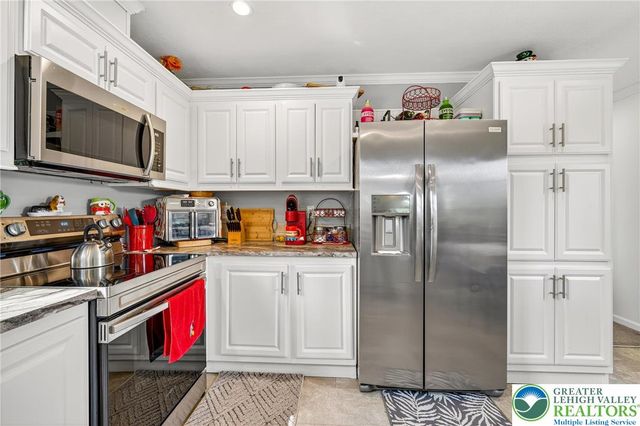 8792 Turkey Ridge Road, Upper Macungie Twp, PA 18031