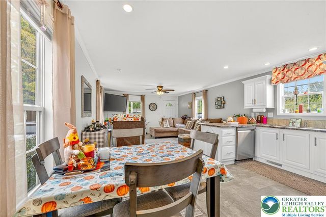 8792 Turkey Ridge Road, Upper Macungie Twp, PA 18031