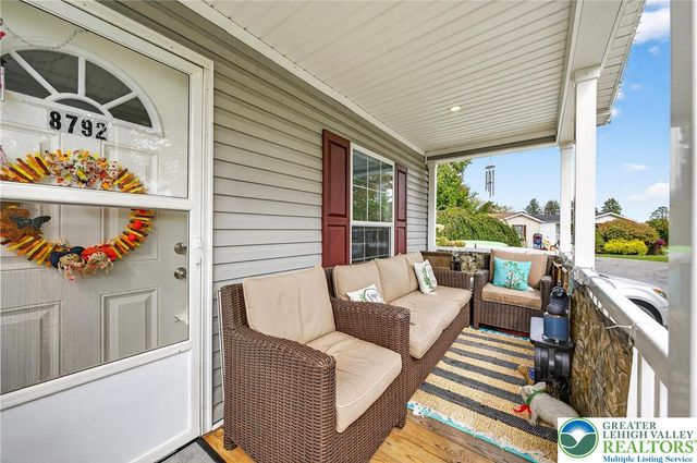 8792 Turkey Ridge Road, Upper Macungie Twp, PA 18031