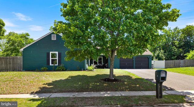 4 AINSWORTH LN, Sicklerville, NJ 08081