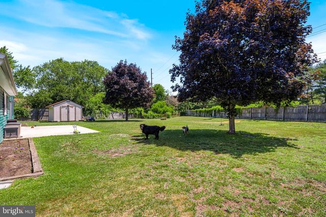 4 AINSWORTH LN, Sicklerville, NJ 08081