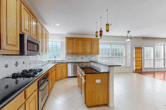 8609 Rugby Drive, Irving, TX 75063
