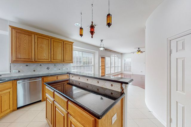 8609 Rugby Drive, Irving, TX 75063