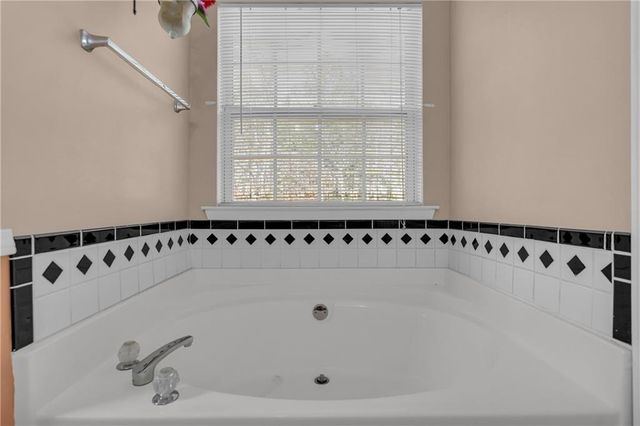 791 White Dove Drive, Mcdonough, GA 30253