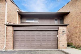 1712 Wildberry Drive C, Glenview, IL 60025