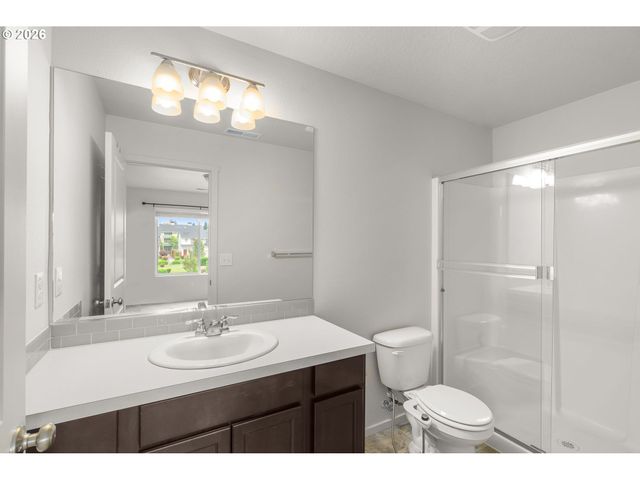 2138 Ne FOUR SEASONS Ln, Vancouver, WA 98684