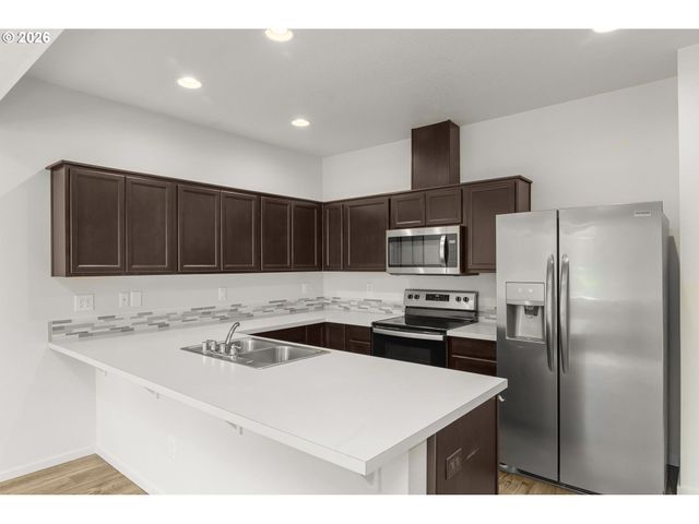2138 Ne FOUR SEASONS Ln, Vancouver, WA 98684