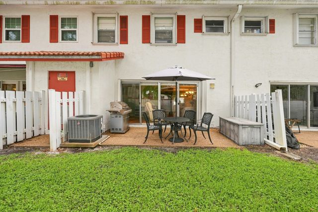 8945 NW 23RD Street 8945, Coral Springs, FL 33065