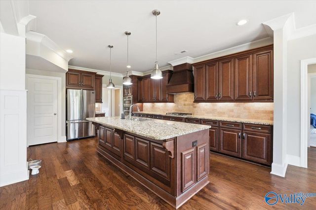 221 Coach Lamp Drive, Madison, AL 35758