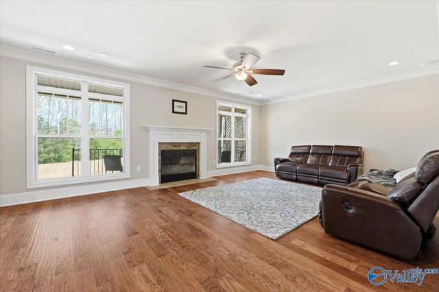 221 Coach Lamp Drive, Madison, AL 35758