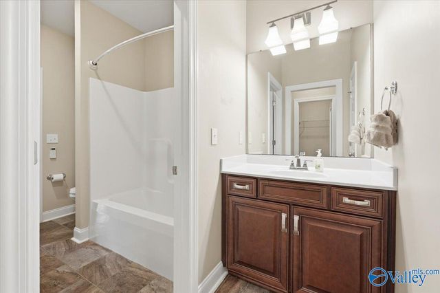 221 Coach Lamp Drive, Madison, AL 35758