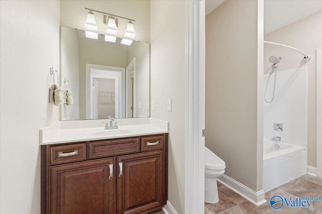 221 Coach Lamp Drive, Madison, AL 35758