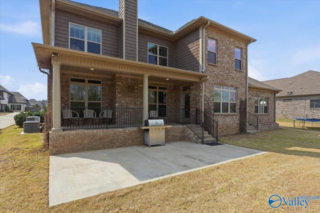 221 Coach Lamp Drive, Madison, AL 35758