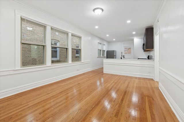 5412 N Kimball Avenue 2, Chicago, IL 60625