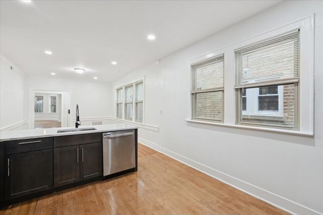 5412 N Kimball Avenue 2, Chicago, IL 60625