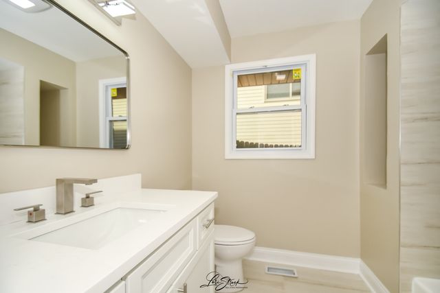16813 89th Avenue, Orland Hills, IL 60487