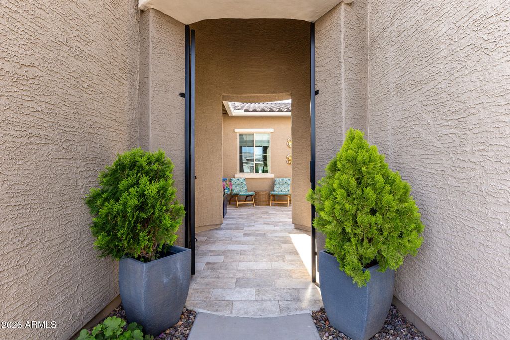 Image 8 of property listing at 5158 N 185TH Lane, Litchfield Park, AZ 85340