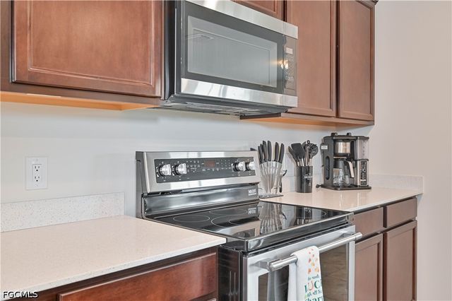 10792 Firebush CIR, North Fort Myers, FL 33917