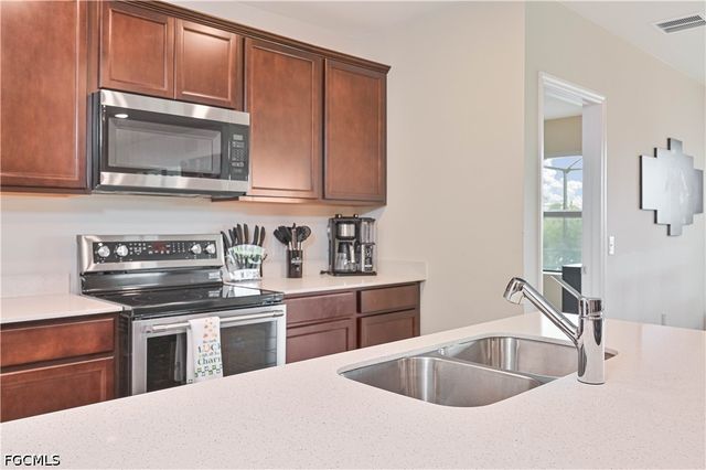 10792 Firebush CIR, North Fort Myers, FL 33917