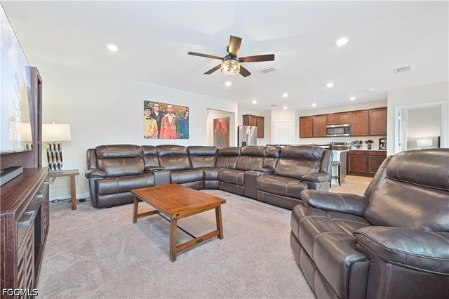 10792 Firebush CIR, North Fort Myers, FL 33917