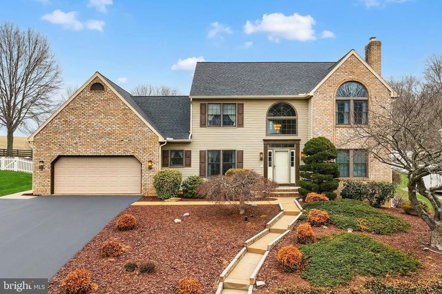 15 MEADOW ST, New Freedom, PA 17349