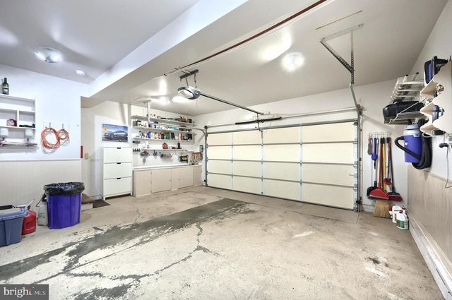 15 MEADOW ST, New Freedom, PA 17349