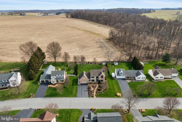 15 MEADOW ST, New Freedom, PA 17349