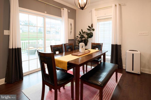 172 SUSSEX DR, State College, PA 16801