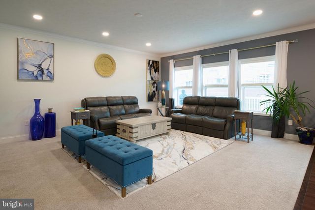 172 SUSSEX DR, State College, PA 16801