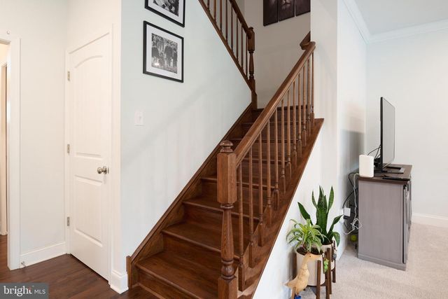 172 SUSSEX DR, State College, PA 16801