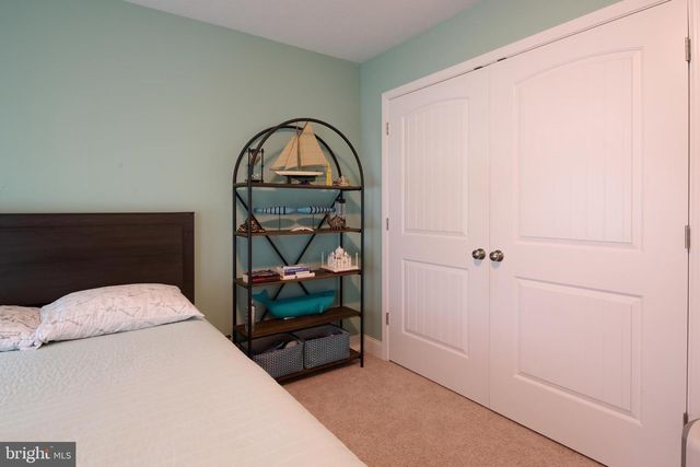 172 SUSSEX DR, State College, PA 16801