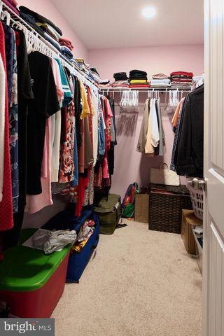 172 SUSSEX DR, State College, PA 16801