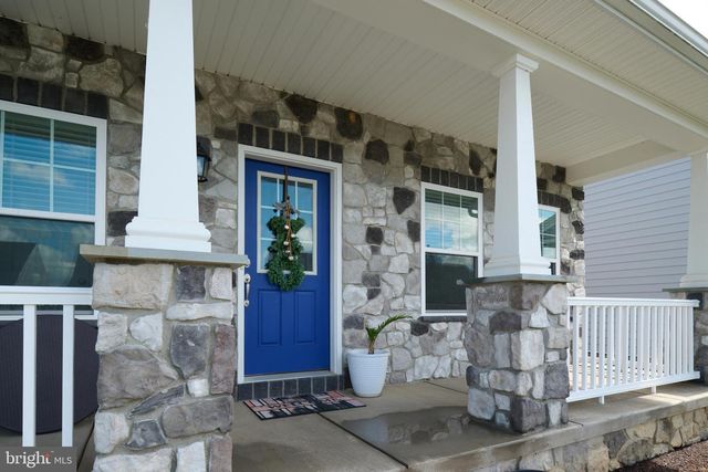 172 SUSSEX DR, State College, PA 16801