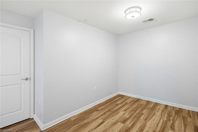 7100 W Friendly Avenue 205, Greensboro, NC 27410