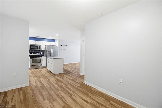 7100 W Friendly Avenue 205, Greensboro, NC 27410