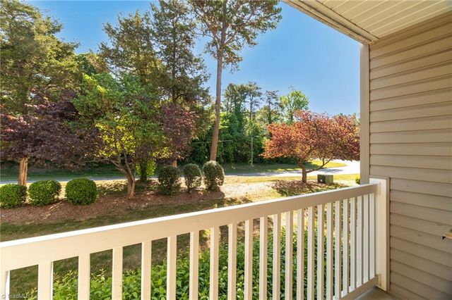 7100 W Friendly Avenue 205, Greensboro, NC 27410