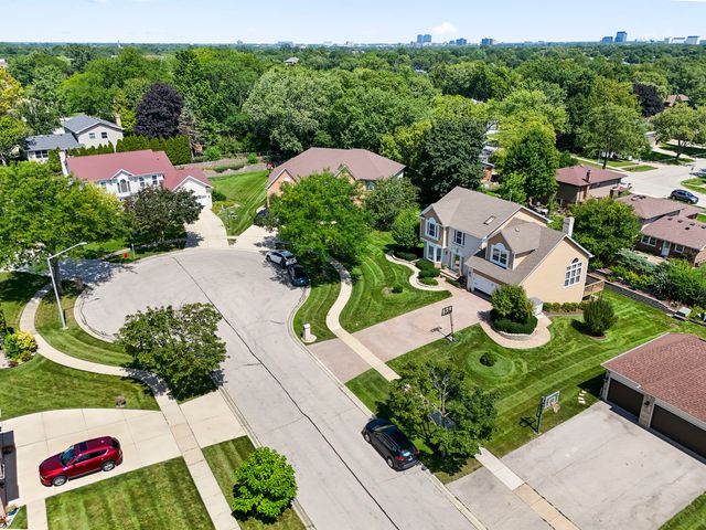 707 Republic Court, Schaumburg, IL 60193