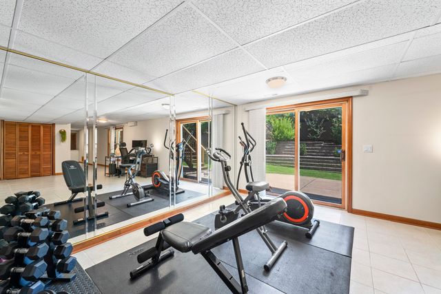 707 Republic Court, Schaumburg, IL 60193