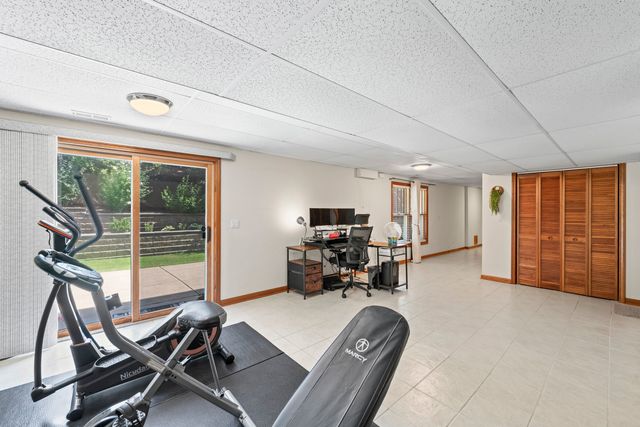 707 Republic Court, Schaumburg, IL 60193