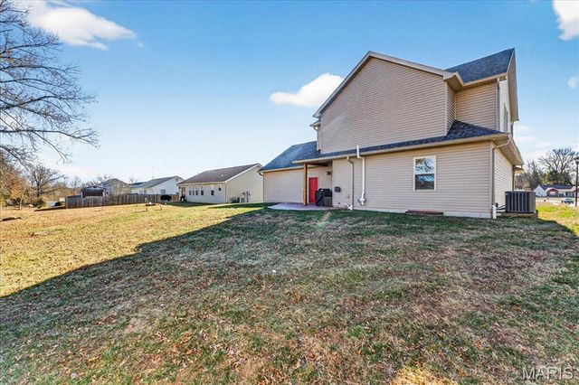 1985 Heritage Farms Drive, Pacific, MO 63069