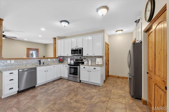 1985 Heritage Farms Drive, Pacific, MO 63069