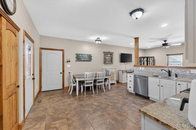 1985 Heritage Farms Drive, Pacific, MO 63069