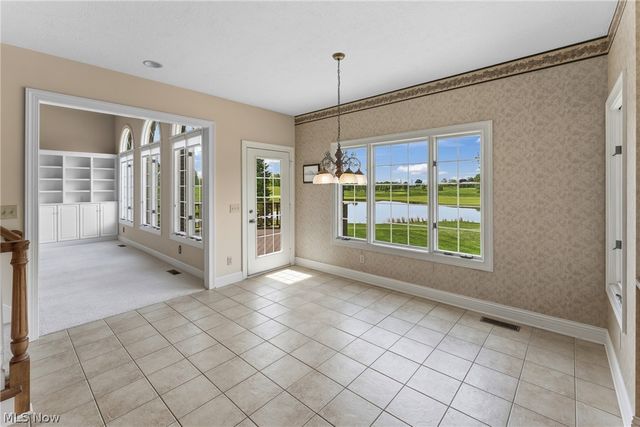 2595 Augusta Drive SE, Massillon, OH 44646