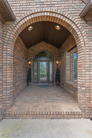 2595 Augusta Drive SE, Massillon, OH 44646