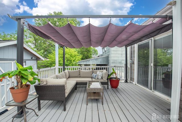64 pinho Avenue, Carteret, NJ 07008