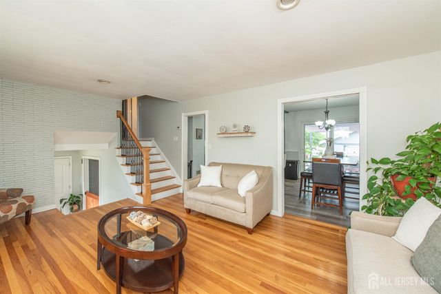 64 pinho Avenue, Carteret, NJ 07008