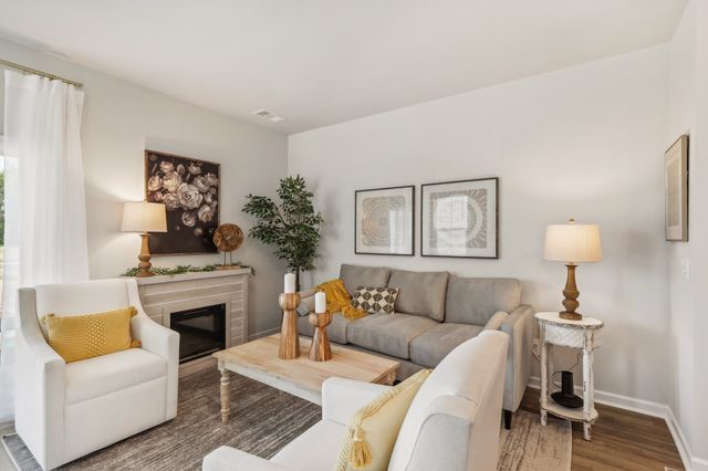 907 Highfield Way, Lebanon, TN 37087