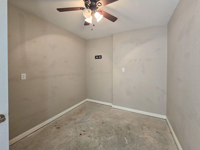 3100 75th Street 11, Galveston, TX 77551