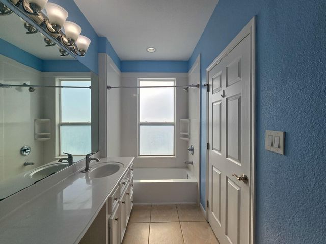 3100 75th Street 11, Galveston, TX 77551